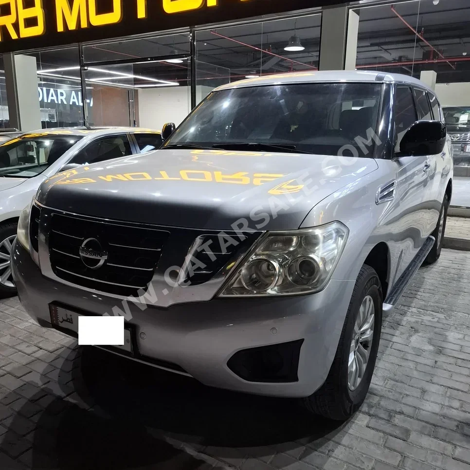 Nissan  Patrol  XE  2017  Automatic  186,000 Km  6 Cylinder  Four Wheel Drive (4WD)  SUV  Silver