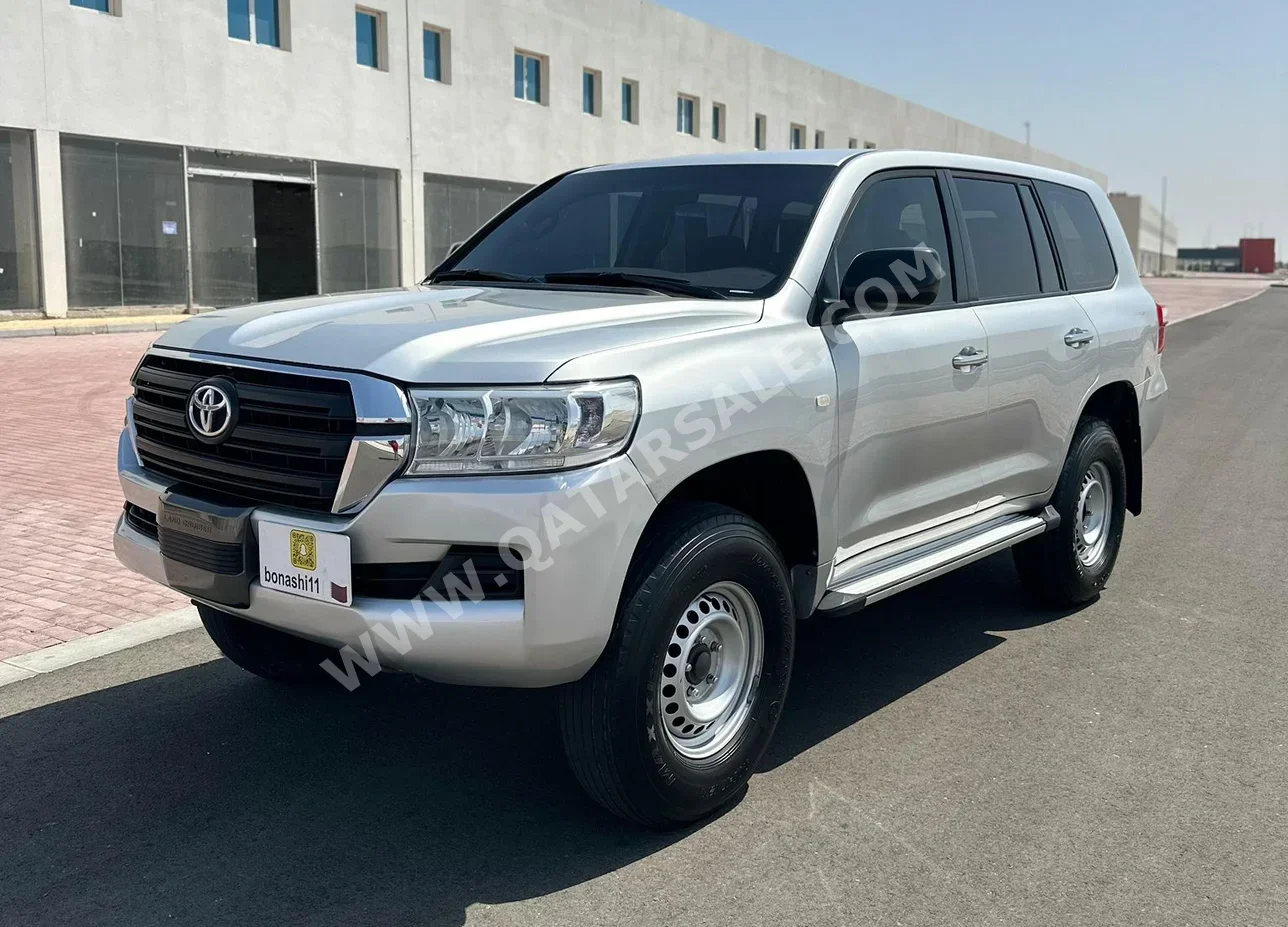 Toyota  Land Cruiser  GX  2019  Manual  343,312 Km  6 Cylinder  Four Wheel Drive (4WD)  SUV  Silver