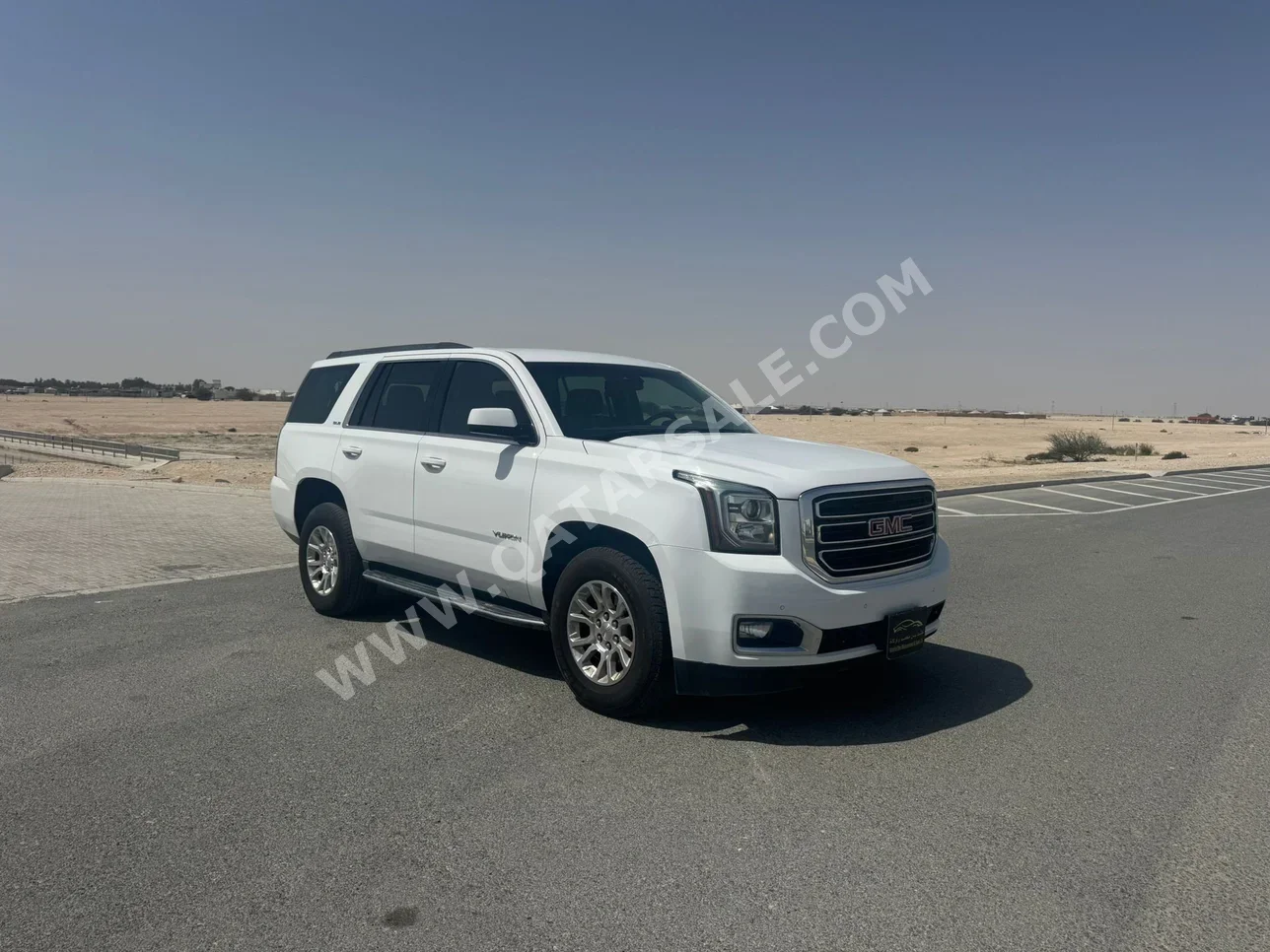 GMC  Yukon  2019  Automatic  240,000 Km  8 Cylinder  Four Wheel Drive (4WD)  SUV  White