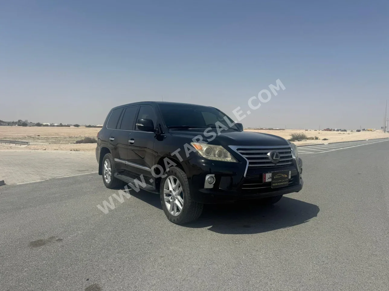 Lexus  LX  570  2013  Automatic  370,000 Km  8 Cylinder  Four Wheel Drive (4WD)  SUV  Black