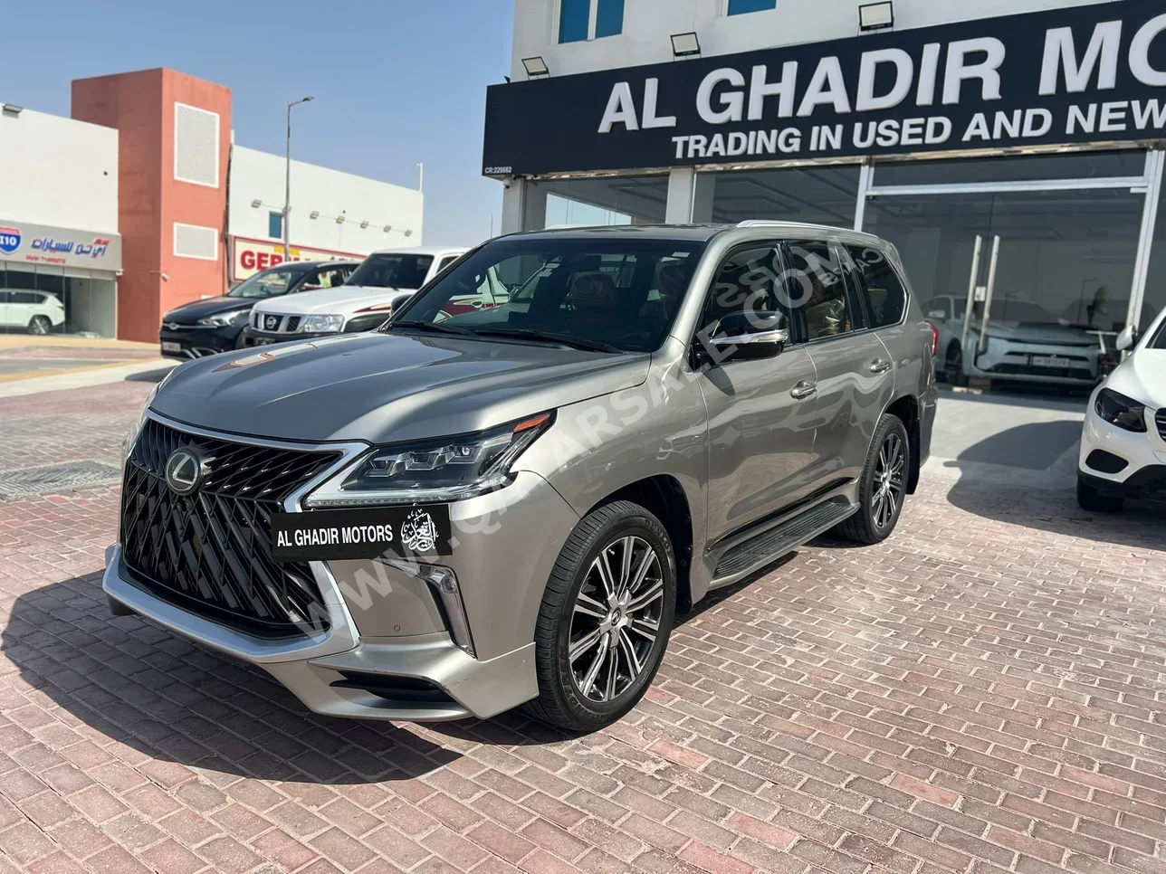 Lexus  LX  570 S  2016  Automatic  161,000 Km  8 Cylinder  Four Wheel Drive (4WD)  SUV  Gold