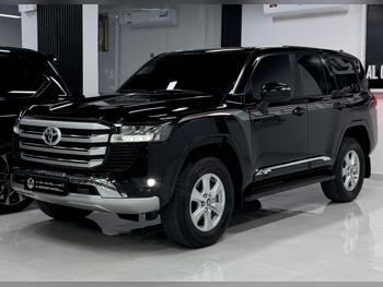 تويوتا  لاند كروزر  جي اكس ار توين توربو  2022  اوتوماتيك  114,000 كم  6 سلندر  دفع رباعي  اس يو في  أسود