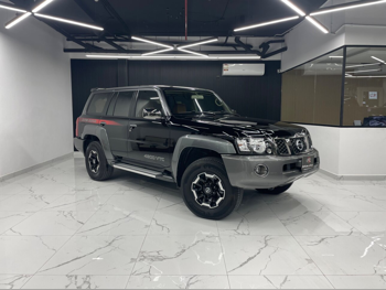 نيسان  باترول  سوبر سفاري  2022  اوتوماتيك  80,000 كم  6 سلندر  دفع رباعي  اس يو في  أسود  تحت الضمان