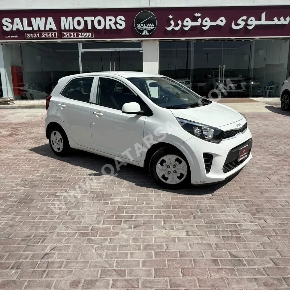 Kia  Picanto  2022  Automatic  176,000 Km  4 Cylinder  Rear Wheel Drive (RWD)  Hatchback  White