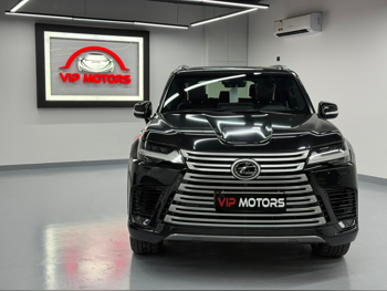 Lexus  LX  600  2022  Automatic  120,000 Km  6 Cylinder  All Wheel Drive (AWD)  SUV  Black