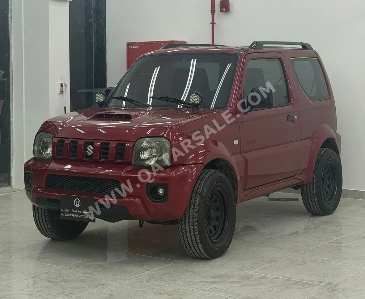 سوزوكي  جمني  2013  عادي  180,000 كم  4 سلندر  دفع رباعي  اس يو في  أسود