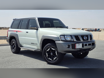 Nissan  Patrol  Super Safari  2022  Manual  75,000 Km  6 Cylinder  Four Wheel Drive (4WD)  SUV  White