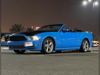 فورد  موستانغ  جي تي برميم  2013  اوتوماتيك  300,000 كم  8 سلندر  دفع خلفي  كشف  ازرق