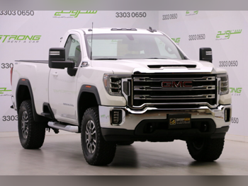 جي ام سي  سييرا  2500 HD  2021  اوتوماتيك  66,500 كم  8 سلندر  دفع رباعي  بيكب  أبيض  تحت الضمان