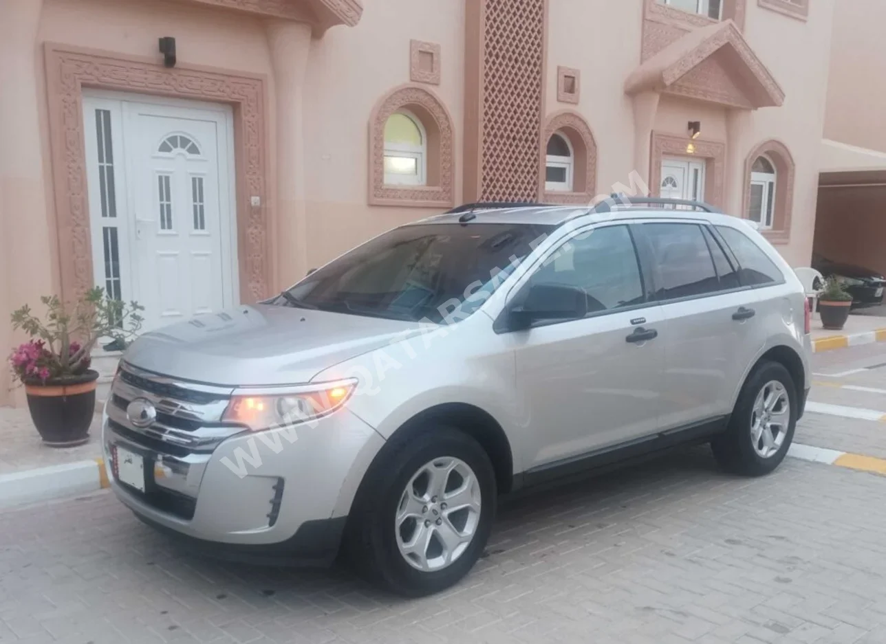 Ford  Edge  2014  Automatic  147,000 Km  6 Cylinder  SUV  Silver
