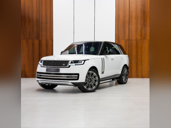 Land Rover  Range Rover  HSE  2023  Automatic  57,000 Km  8 Cylinder  Four Wheel Drive (4WD)  SUV  White  With Warranty