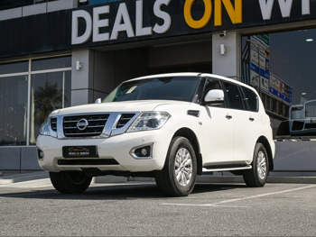 Nissan  Patrol  SE  2014  Automatic  283,000 Km  8 Cylinder  Four Wheel Drive (4WD)  SUV  White