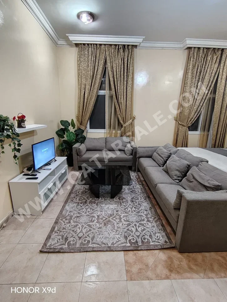 1 غرف نوم  شقة استوديو  للايجار  في أم صلال -  الخريطيات  مفروشة بالكامل