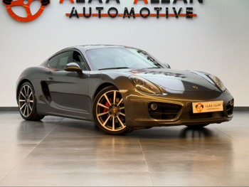 بورش  كايمان  اس  2014  اوتوماتيك  105,000 كم  6 سلندر  دفع خلفي  كوبيه \ سبورت  رمادي