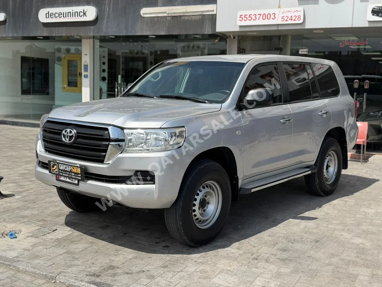 Toyota  Land Cruiser  G  2021  Manual  230,000 Km  6 Cylinder  Four Wheel Drive (4WD)  SUV  Silver