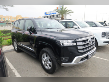 تويوتا  لاند كروزر  جي اكس ار  2024  اوتوماتيك  40,000 كم  6 سلندر  دفع رباعي  اس يو في  أسود  تحت الضمان