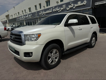 تويوتا  سكويا  اس ار 5  2015  اوتوماتيك  252,000 كم  8 سلندر  دفع رباعي  اس يو في  أبيض