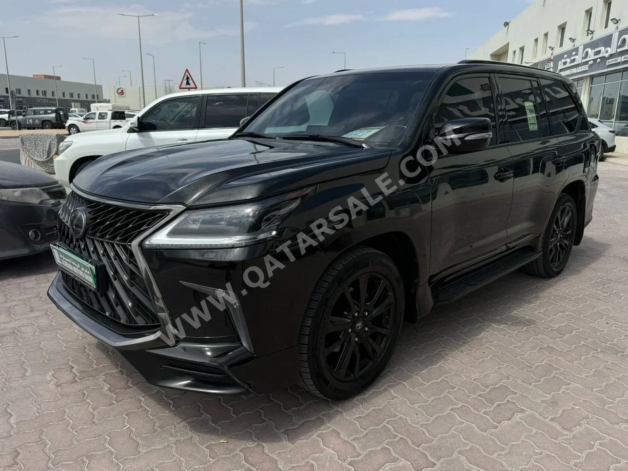 لكزس  ال اكس  570 اس  2020  اوتوماتيك  188,000 كم  8 سلندر  دفع رباعي  اس يو في  أسود