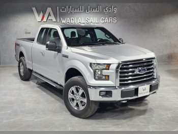 Ford  F  150 XLT  2016  Automatic  137,000 Km  6 Cylinder  Four Wheel Drive (4WD)  Pick Up  Silver