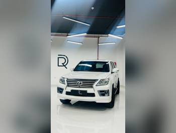 لكزس  ال اكس  570 اس  2009  اوتوماتيك  530,000 كم  8 سلندر  دفع رباعي  اس يو في  أبيض