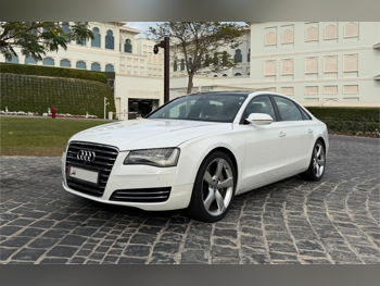 اودي  أي 8  4.2  2013  اوتوماتيك  80,000 كم  8 سلندر  دفع كلي مستمر  سيدان  أبيض