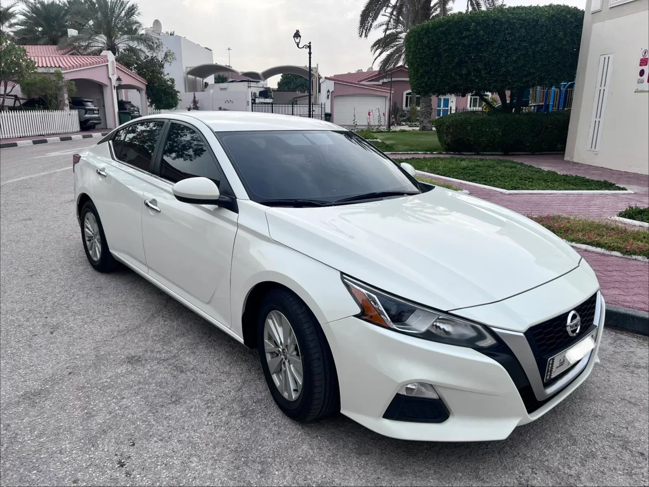 نيسان  ألتيما  2.5 اس ال  2020  اوتوماتيك  52,000 كم  4 سلندر  سحب امامي  سيدان  أبيض