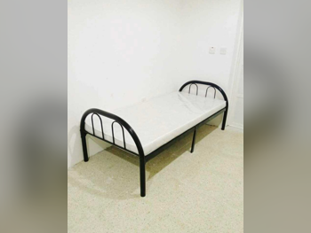 الأسّرة - لايف ستايل  - فردي  - أسود  - متضمنة المرتبة