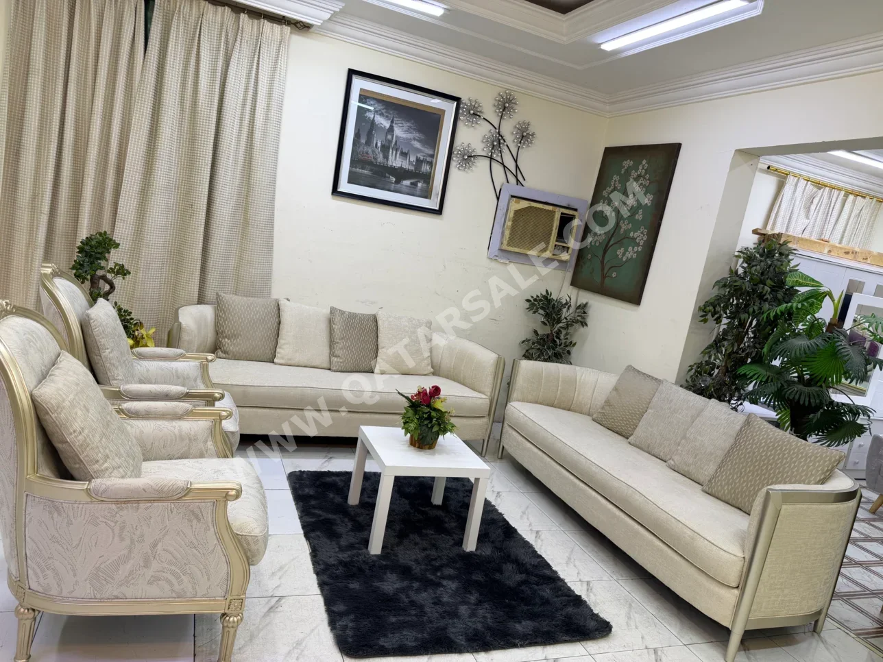 Sofas, Couches & Chairs