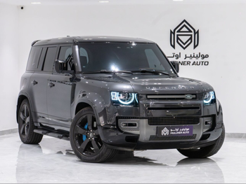 Land Rover  Defender  110 HSE  2024  Automatic  37,000 Km  6 Cylinder  Four Wheel Drive (4WD)  SUV  Gray  With Warranty