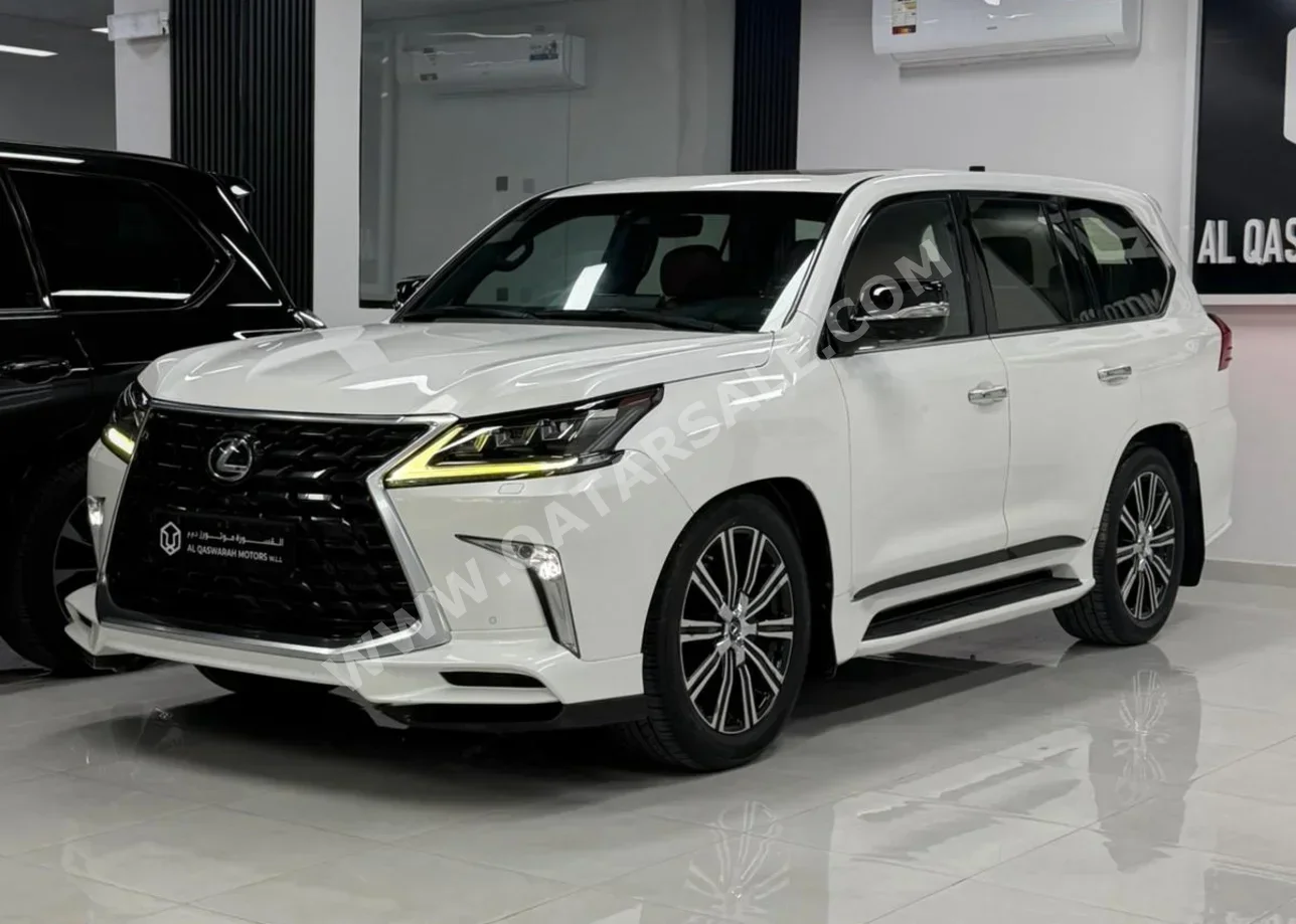 Lexus  LX  570  2016  Automatic  501,000 Km  8 Cylinder  Four Wheel Drive (4WD)  SUV  White