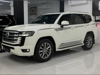 Toyota  Land Cruiser  GXR Twin Turbo  2022  Automatic  77,000 Km  6 Cylinder  Four Wheel Drive (4WD)  SUV  White