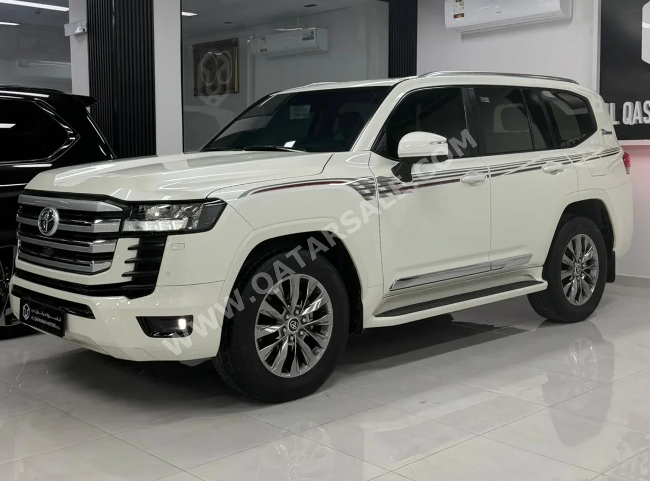 Toyota  Land Cruiser  GXR Twin Turbo  2022  Automatic  77,000 Km  6 Cylinder  Four Wheel Drive (4WD)  SUV  White