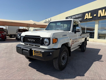 Toyota  Land Cruiser  LX  2025  Manual  4,500 Km  6 Cylinder  Four Wheel Drive (4WD)  Pick Up  White  With Warranty