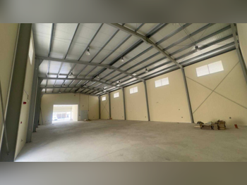 Warehouses & Stores - Al Wakrah  - Wadi Aba Seleel  -Area Size: 1000 Square Meter