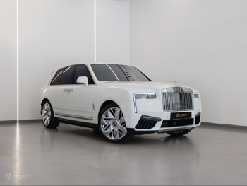 Rolls-Royce  Cullinan  Series II  2025  Automatic  10,700 Km  12 Cylinder  Four Wheel Drive (4WD)  SUV  White  With Warranty