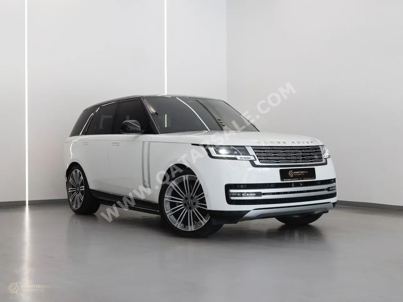 Land Rover  Range Rover  Vogue  Autobiography  2024  Automatic  25,800 Km  8 Cylinder  Four Wheel Drive (4WD)  SUV  White  With Warranty