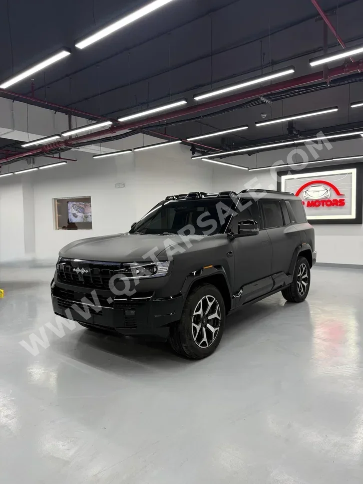 BYD  Leopard 8  Flagship  2025  Automatic  22,000 Km  4 Cylinder  Four Wheel Drive (4WD)  SUV  Black Matte  With Warranty