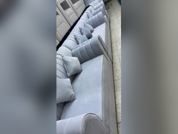 الأرائك والكنب والكراسي لايف ستايل  طقم كنب  - قماش  - اللون الرمادي