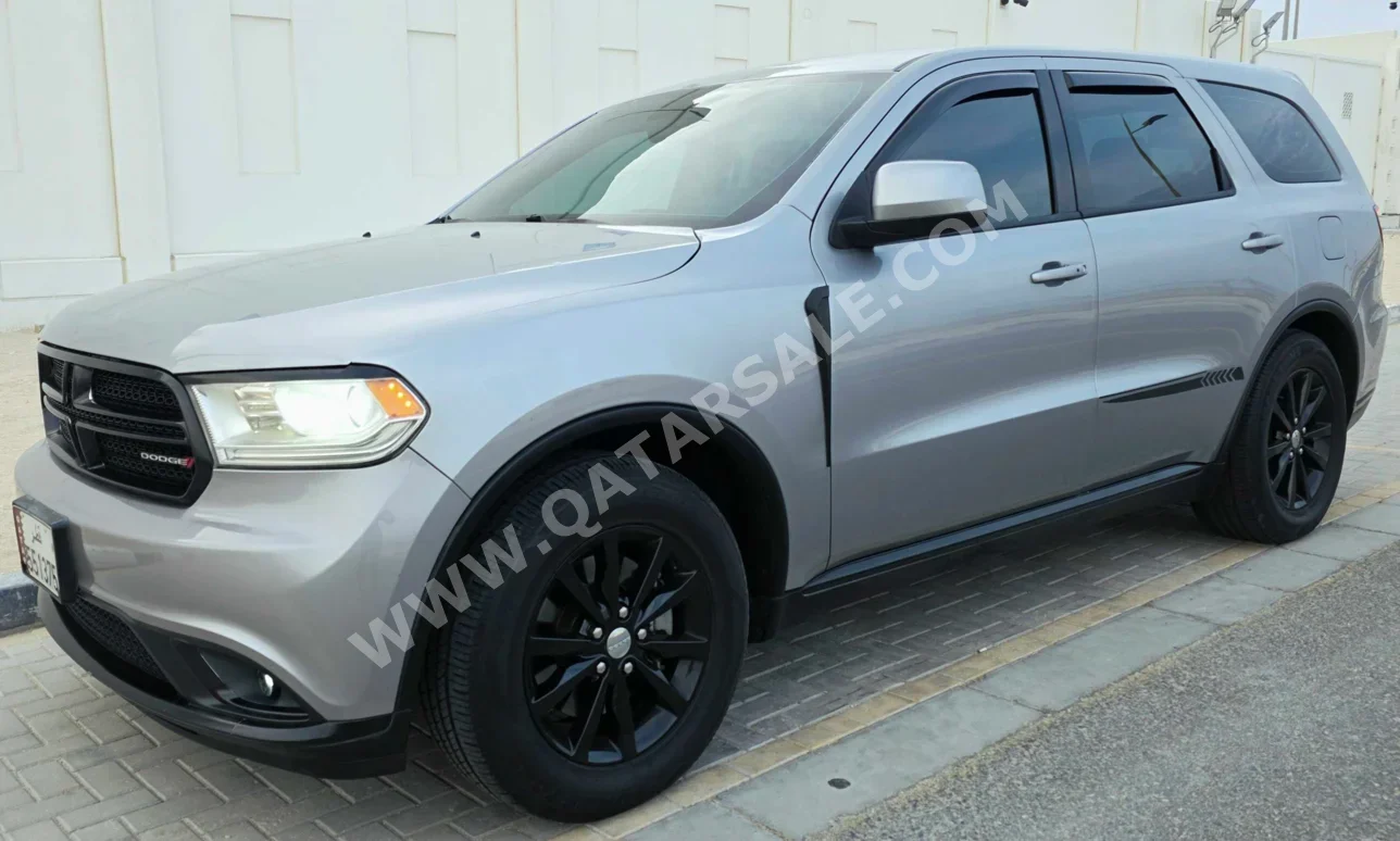 دودج  دورانغو  2014  اوتوماتيك  191,000 كم  6 سلندر  دفع خلفي  اس يو في  فضي