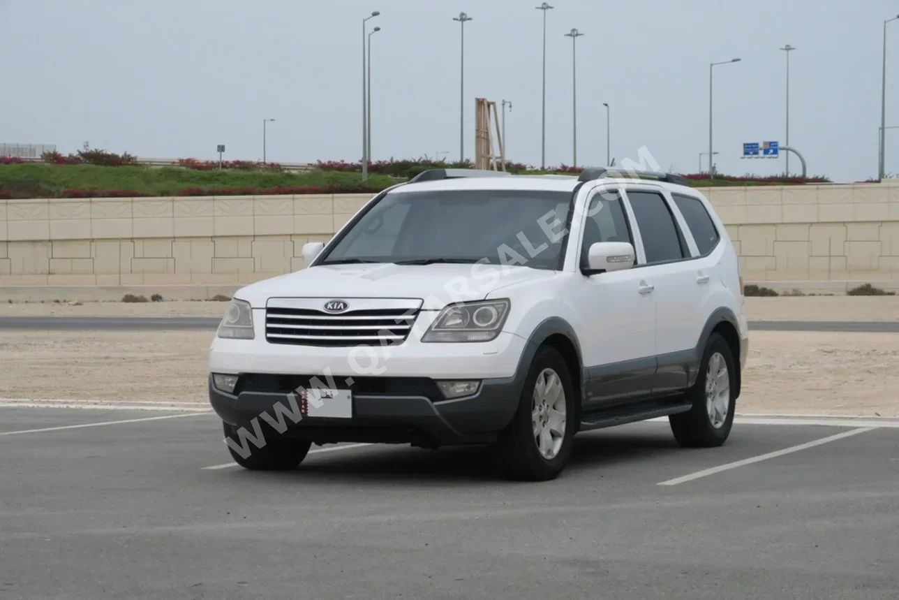 Kia  Mohave  2011  Automatic  280,000 Km  8 Cylinder  Four Wheel Drive (4WD)  SUV  White