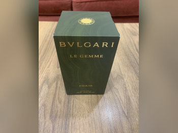 العطور والعناية بالجسم بولغاري  عطور  كلا الجنسين  إيطاليا  عود خشبي عنبر