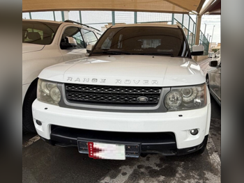 لاند روفر  رنج روفر  سبورت اتش اس اي  2011  اوتوماتيك  196,000 كم  6 سلندر  دفع رباعي  اس يو في  أبيض