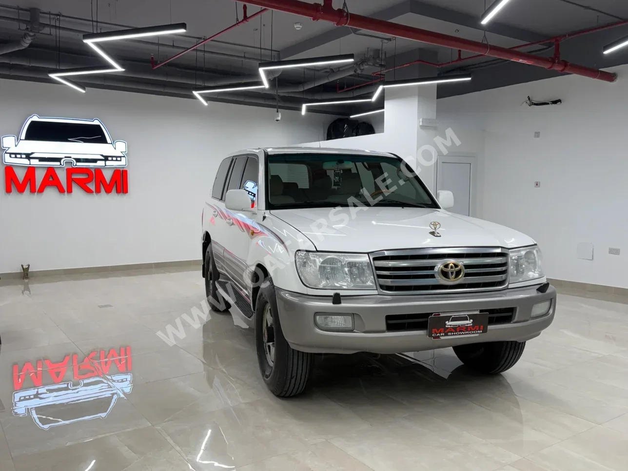 تويوتا  لاند كروزر  في اكس ار  2006  اوتوماتيك  493,000 كم  8 سلندر  دفع رباعي  اس يو في  أبيض