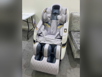 كرسي التدليك ليكون  أبيض  الصين  M8  كل الجسم  رباعي الأبعاد