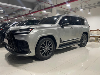 لكزس  ال اكس  600 اف سبورت  2024  اوتوماتيك  71,000 كم  6 سلندر  دفع رباعي  اس يو في  سونيك تايتينيم  تحت الضمان