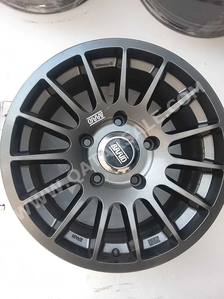 رنقات العجلات بريد  صلب \  17 بوصة  2020  2016-2021  4  5