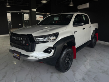Toyota  Hilux  GR Sport  2025  Automatic  0 Km  6 Cylinder  Four Wheel Drive (4WD)  Pick Up  White  With Warranty