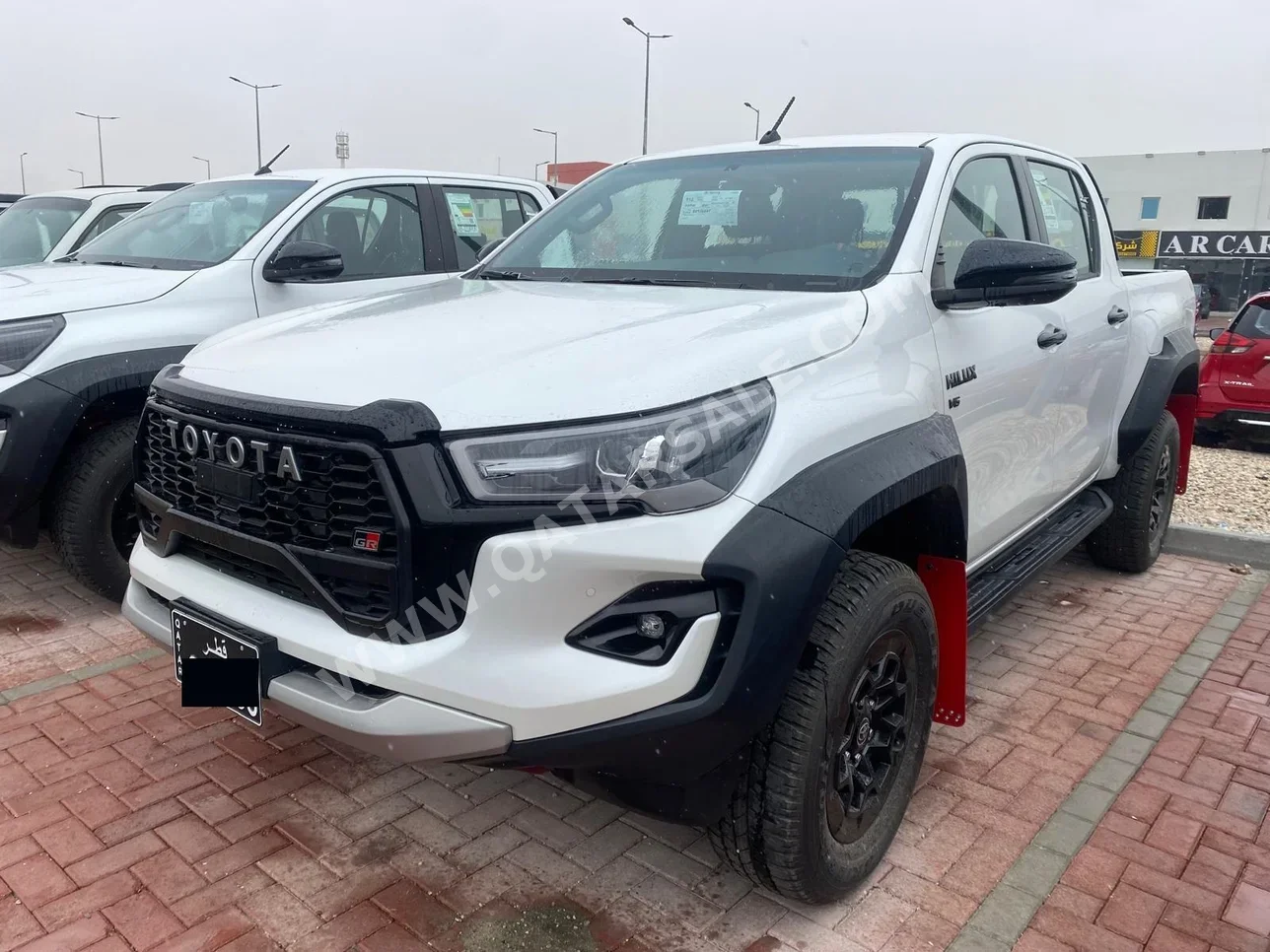 تويوتا  هاي لوكس  جي ار سبورت  2025  اوتوماتيك  0 كم  6 سلندر  دفع رباعي  بيكب  أبيض  تحت الضمان