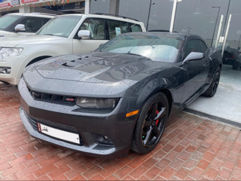 شفروليه  كمارو  اس اس  2014  اوتوماتيك  92,000 كم  8 سلندر  دفع خلفي  كوبيه \ سبورت  رمادي