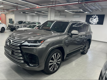 لكزس  ال اكس  600 لكجري  2024  اوتوماتيك  54,000 كم  8 سلندر  دفع رباعي  اس يو في  سونيك تايتينيم  تحت الضمان